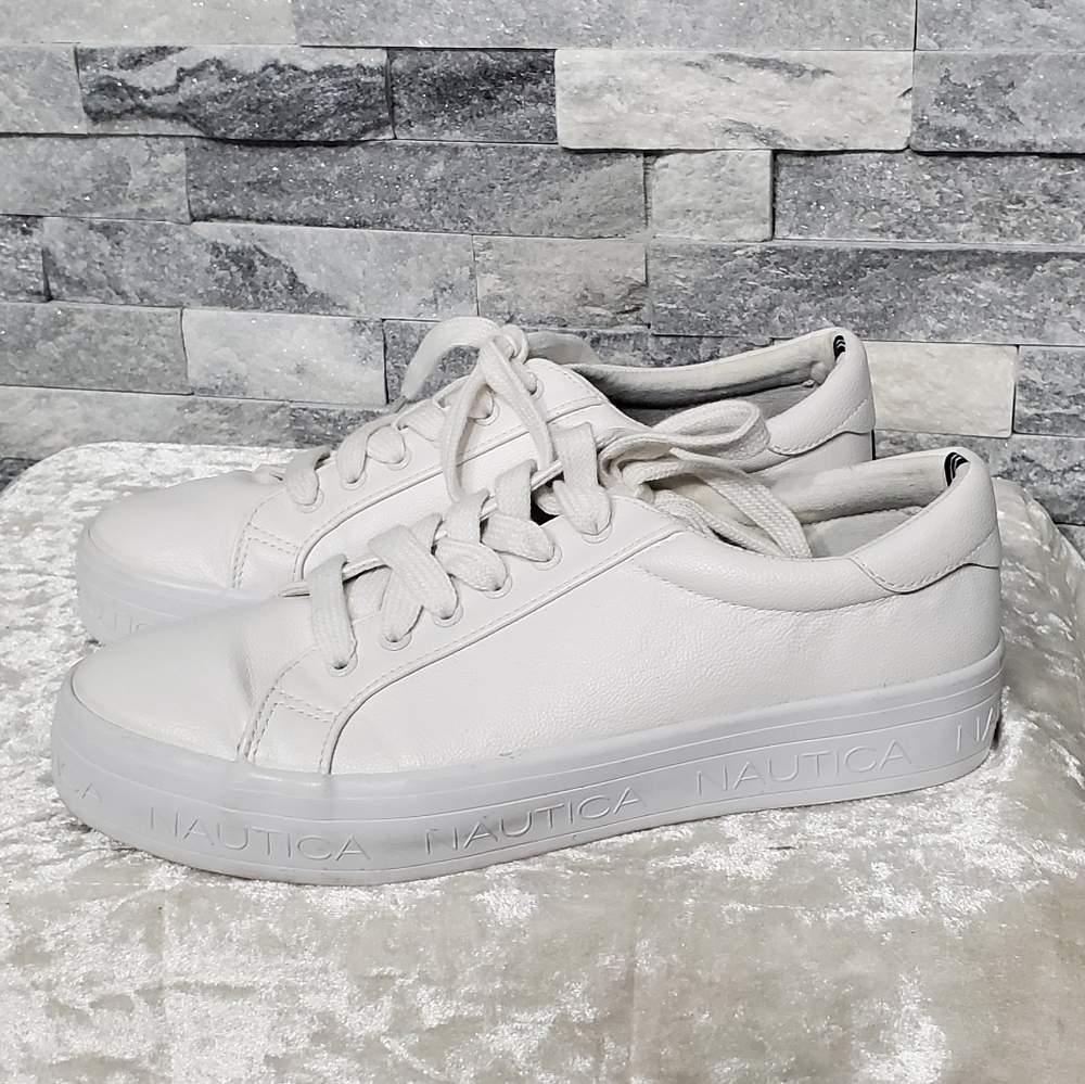 Nautica Aelisa White Platform Low Top Sneakers